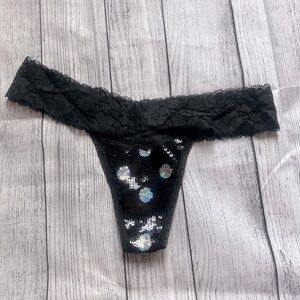 NWOT VS PINK polka dot sequins thong underwear / panties